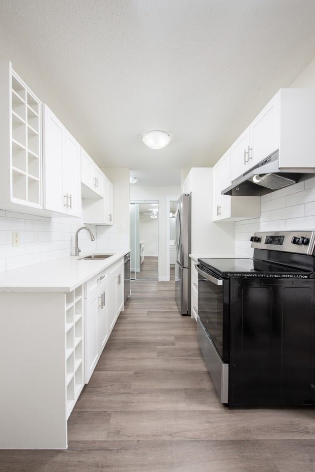 Ella Manor - Photo 5 of 27