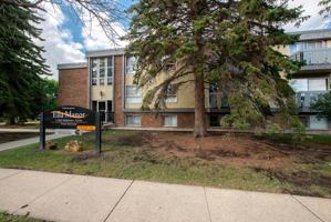 featured image of 6 Gainsborough Ave