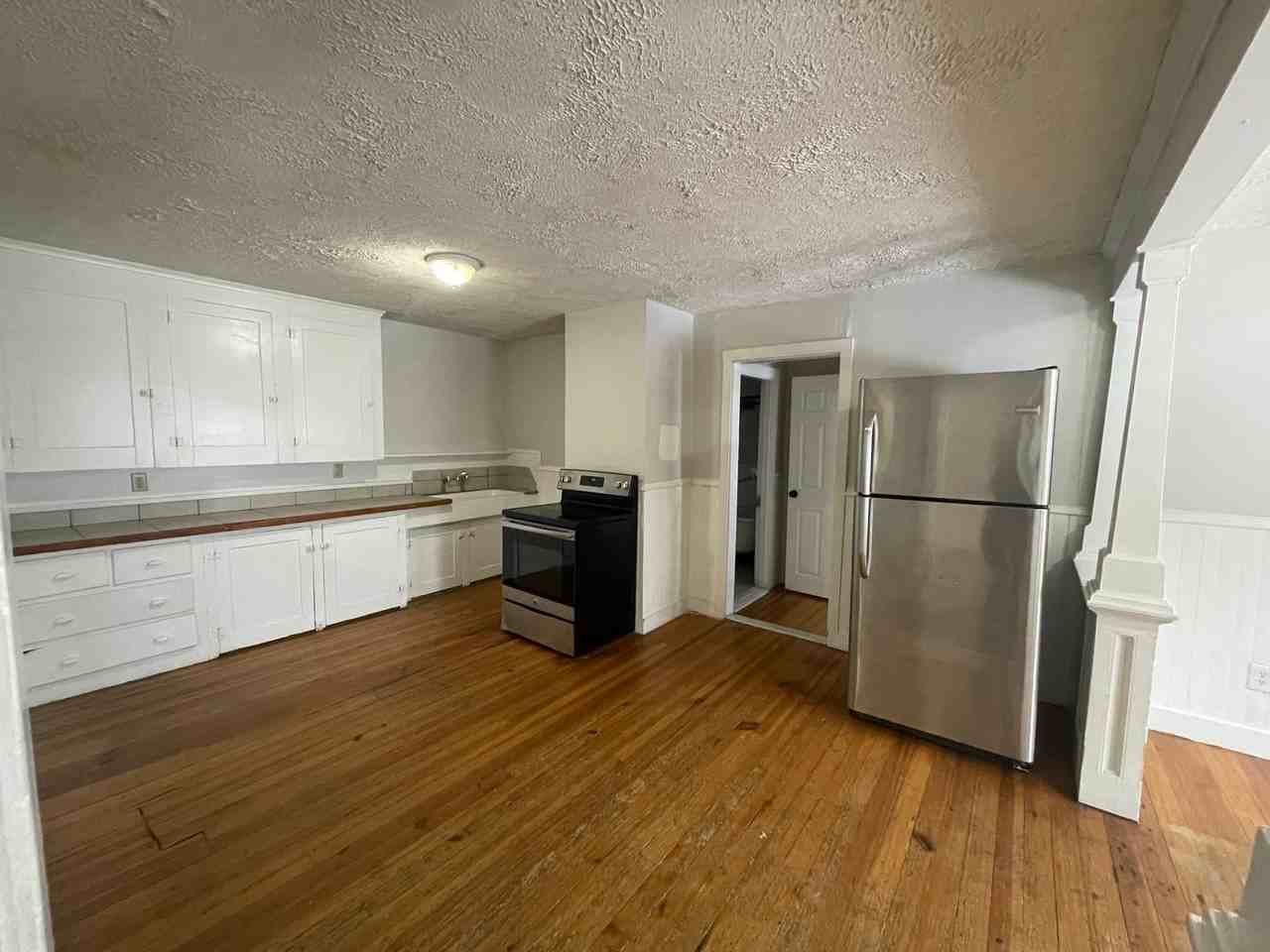 39 Hill St #304 - Photo 3 of 9