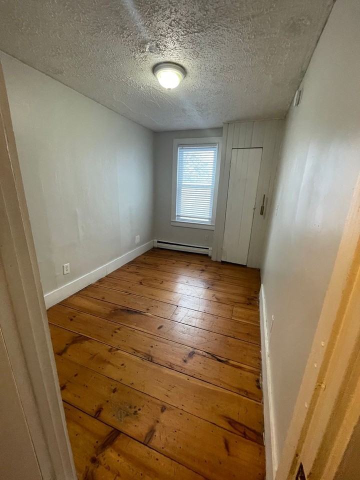 39 Hill St #304 - Photo 6 of 9