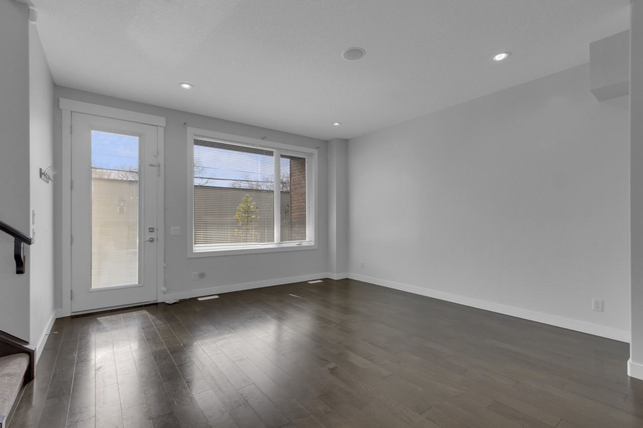 1605 12 Ave Sw - Photo 5 of 30