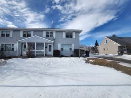 featured image of 434 Willow Cres