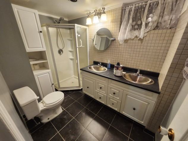 Rare Find! 5 Bedroom Home in Springbrook! Garage! MOVE IN NOW!! - Photo 3 of 30