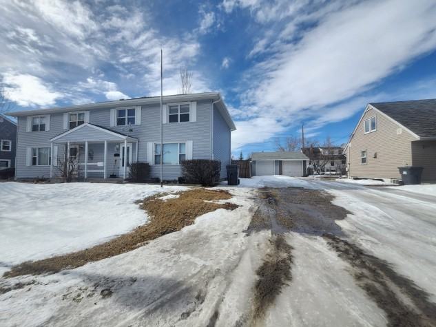 Rare Find! 5 Bedroom Home in Springbrook! Garage! MOVE IN NOW!! - Photo 4 of 30