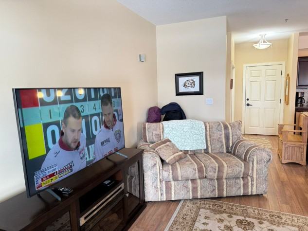 2 Bedroom 2 Bathroom Unit in 55+ Adult Building! - Photo 5 of 16