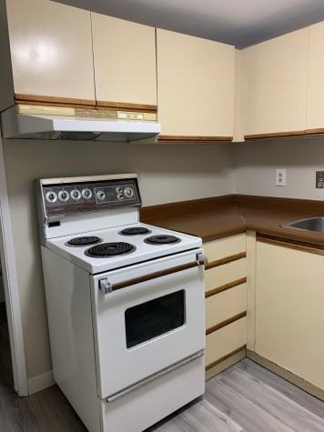 5515 45 Avenue 5515 45 Avenue - Photo 2 of 14