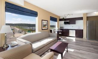 Franklin Suites - Photo 1 of 1