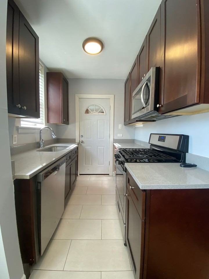 3149 N. Springfield Ave - Photo 7 of 28