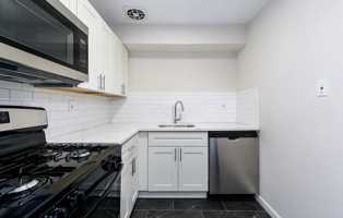 featured image of 2000 Bellevue Ave