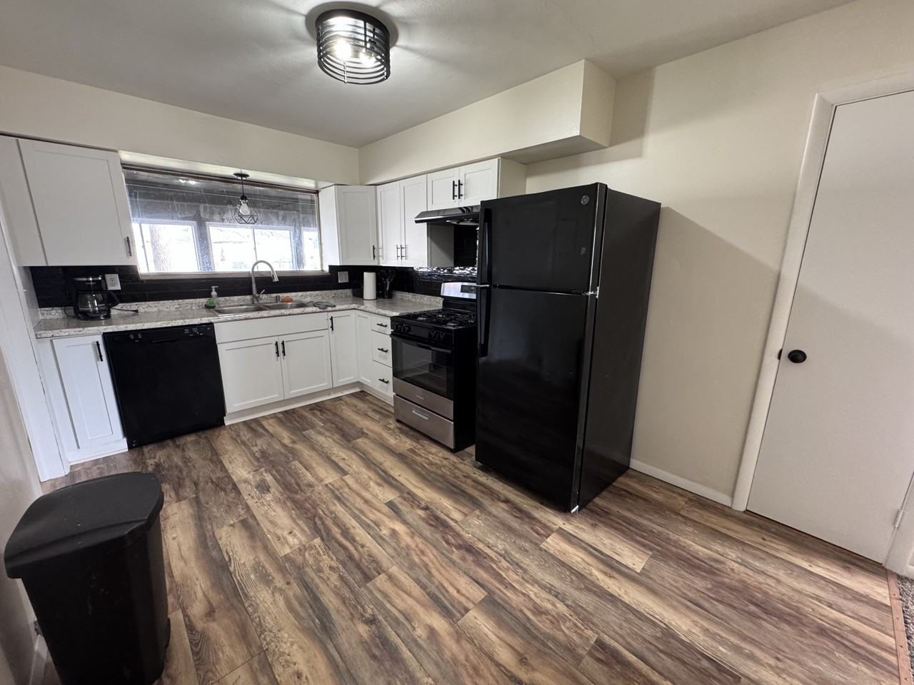 320 Magnolia Dr #1 - Photo 3 of 10