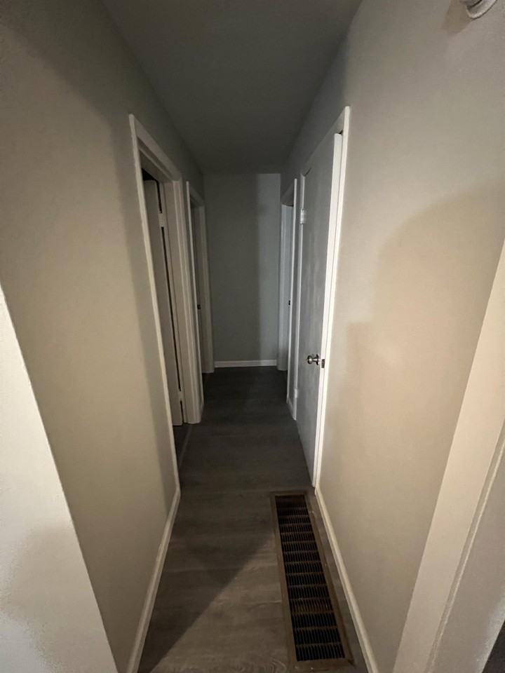 132 Allnutt Dr #1 - Photo 7 of 12