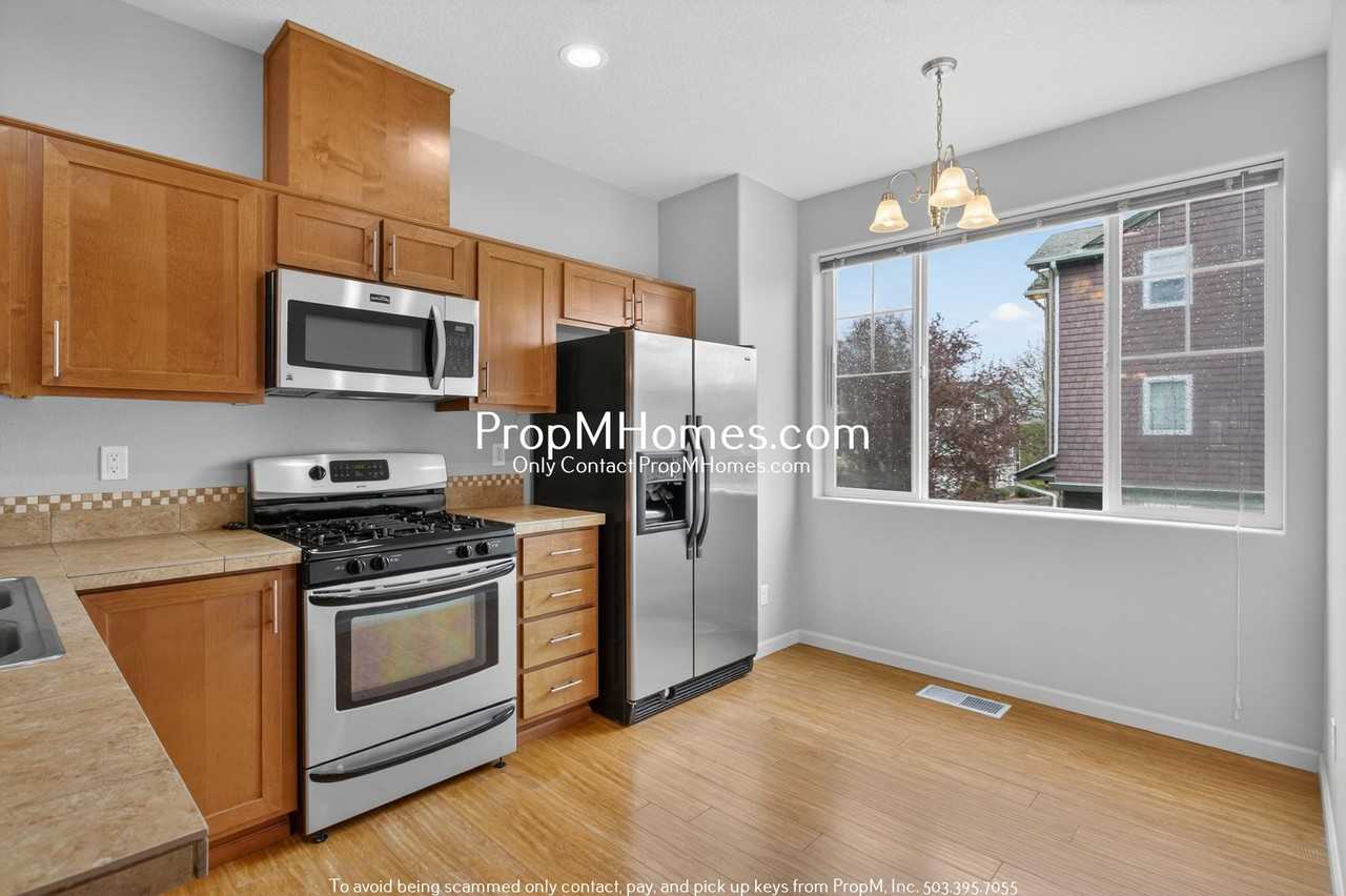 10795 10795 NE Gateway Place - NEW PROPERTY - Photo 6 of 22