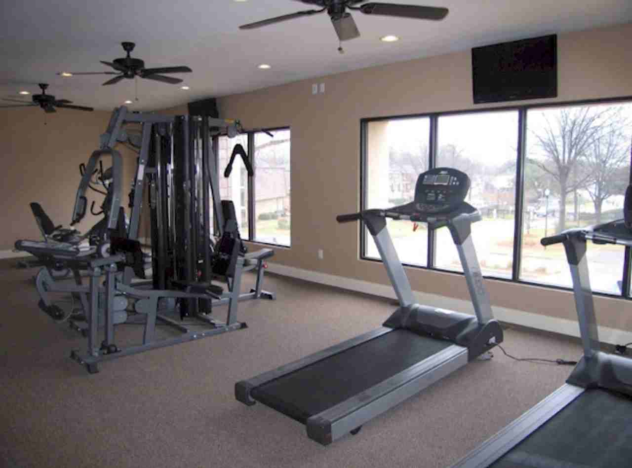 213 Old Manor Rd - Photo 6 of 13