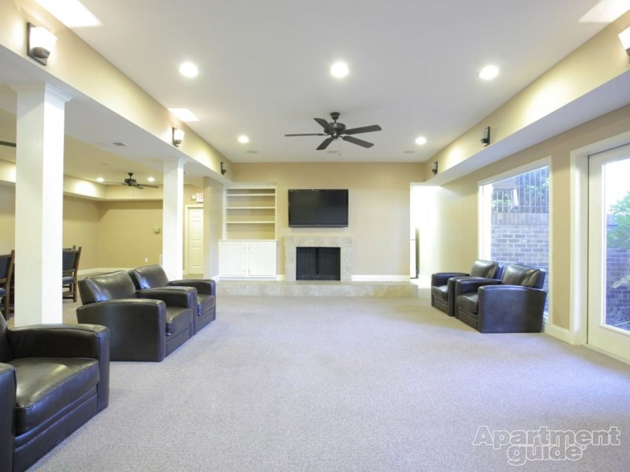 416 Old Manor Rd - Photo 5 of 9