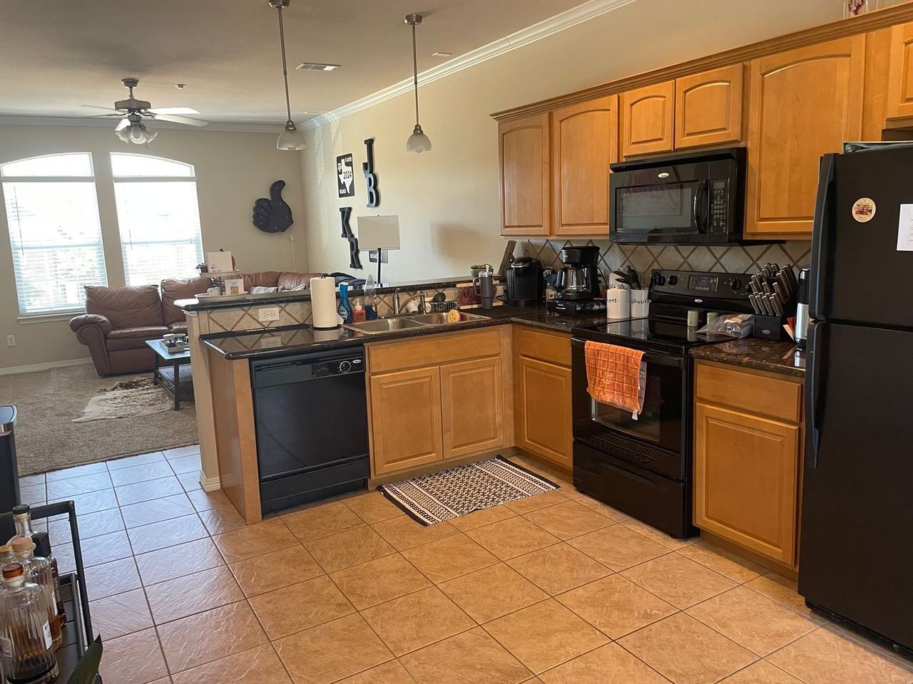 305 Holleman Dr #605 - Photo 4 of 18