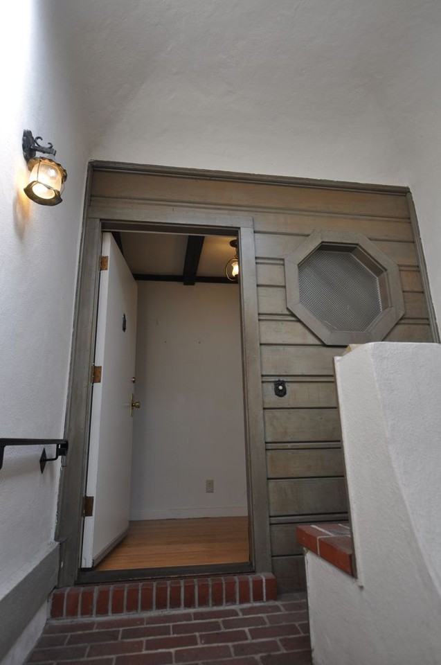 1026 Kirkham St - Photo 3 of 29