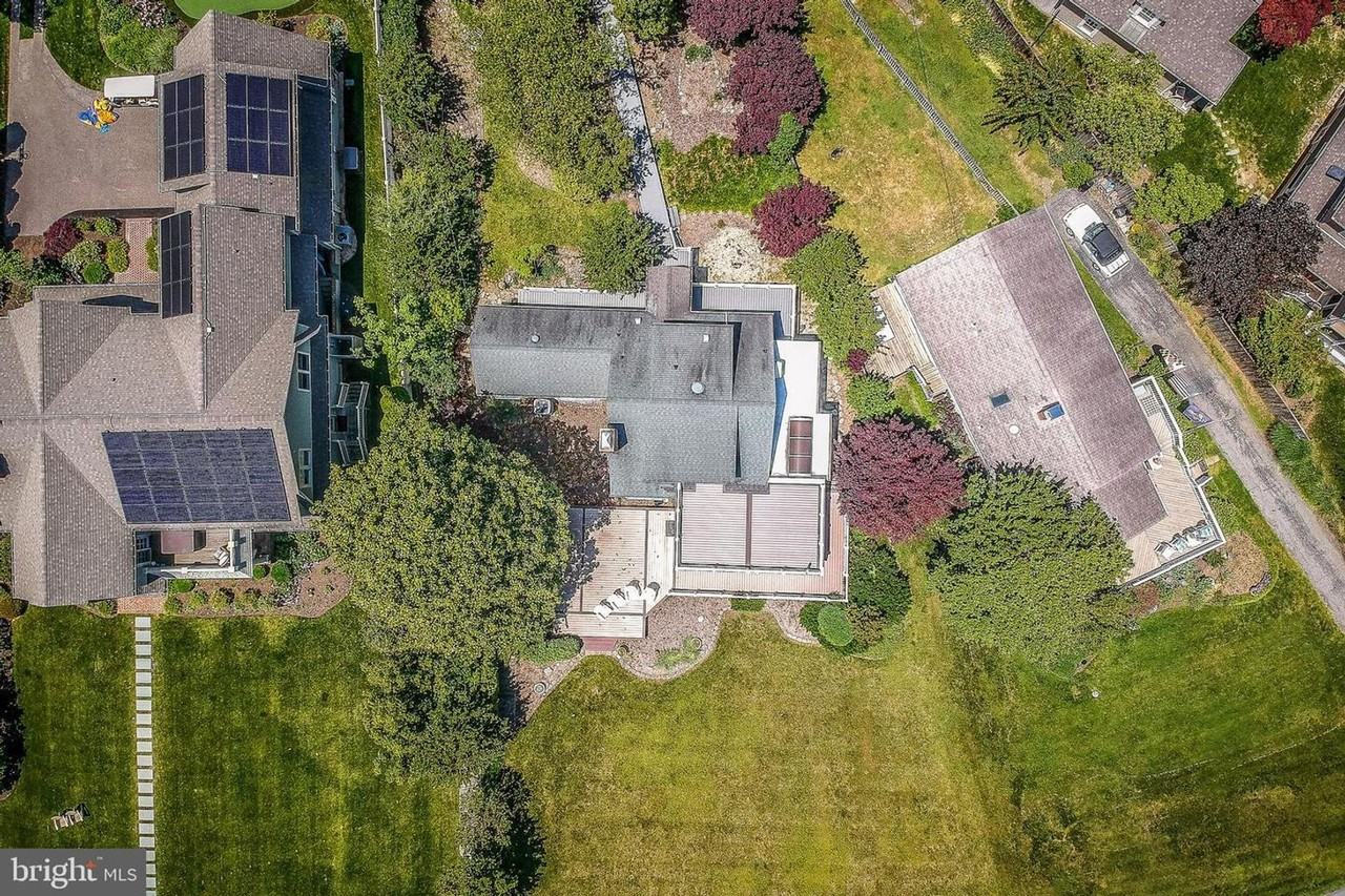 117 Bay Dr - Photo 3 of 22