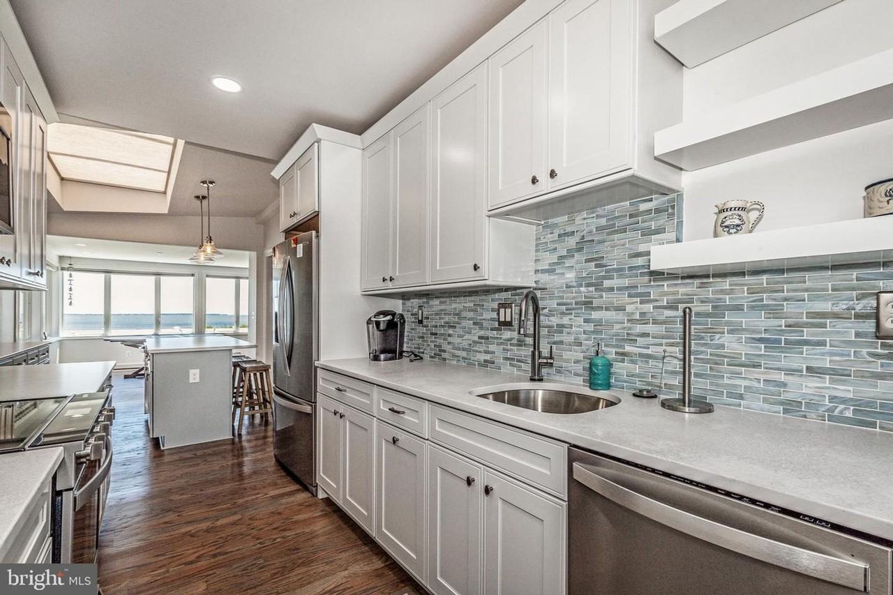 117 Bay Dr - Photo 7 of 22