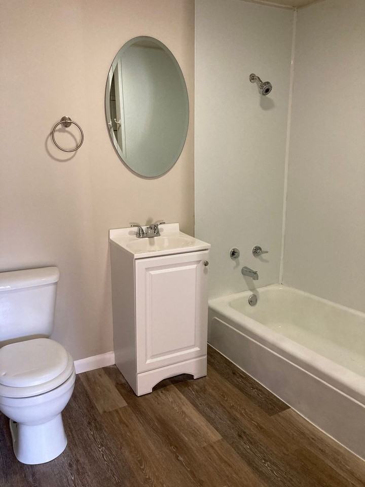 2809 E 37th St - Photo 7 of 14