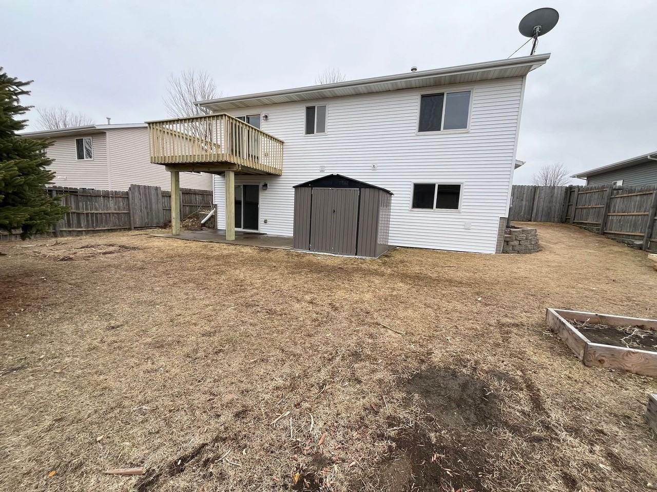 4604 W Oregon St - Photo 3 of 31