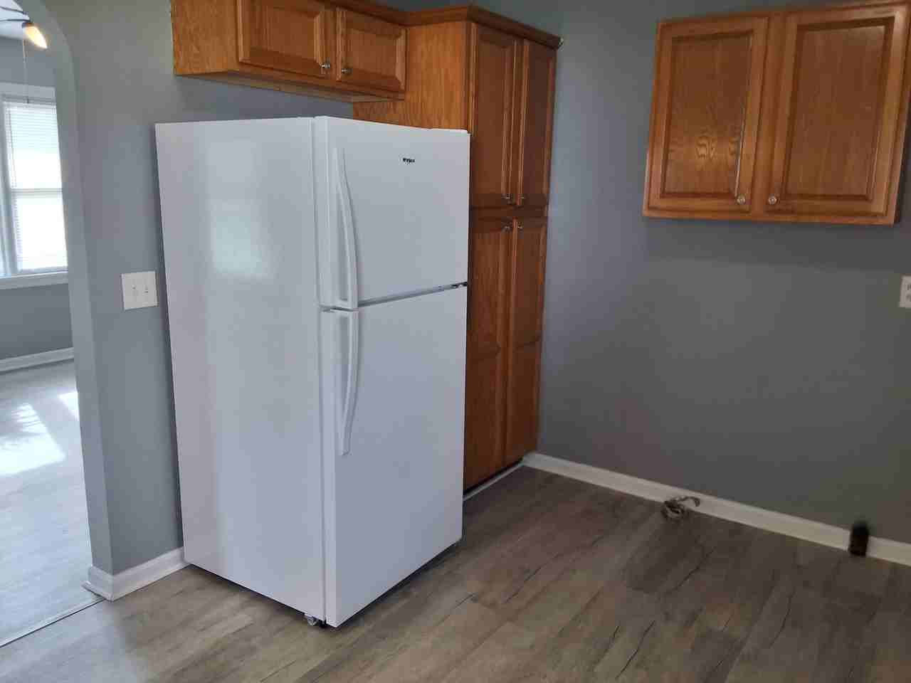 504 Sunrise Ln - Photo 5 of 15