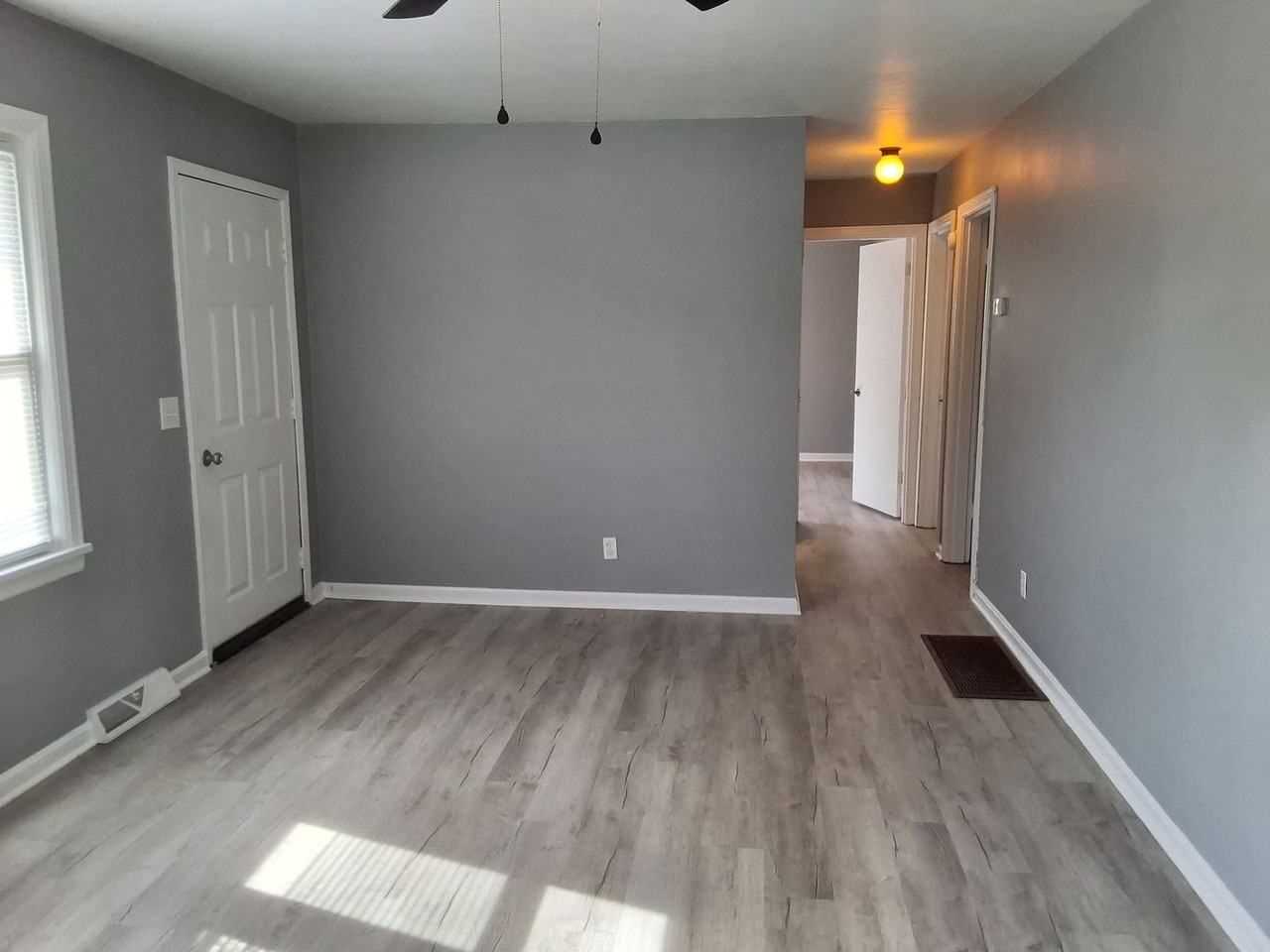 504 Sunrise Ln - Photo 7 of 15