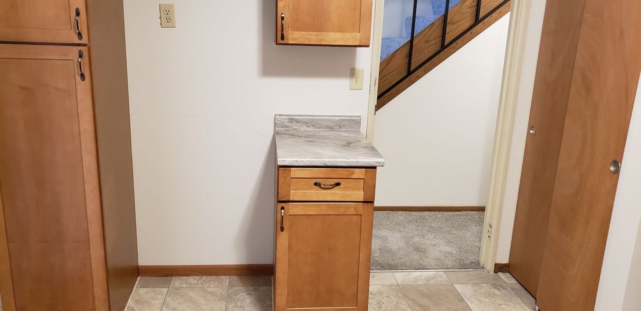 9198 N 70th St - Photo 2 of 24