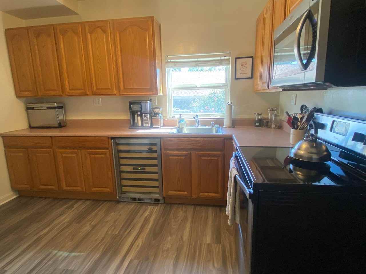 4758 Harrison St - Photo 5 of 20