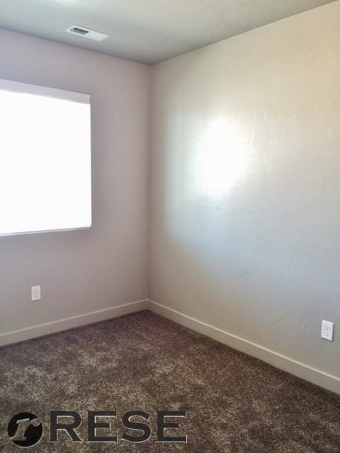 734 E 150 N - Photo 5 of 26