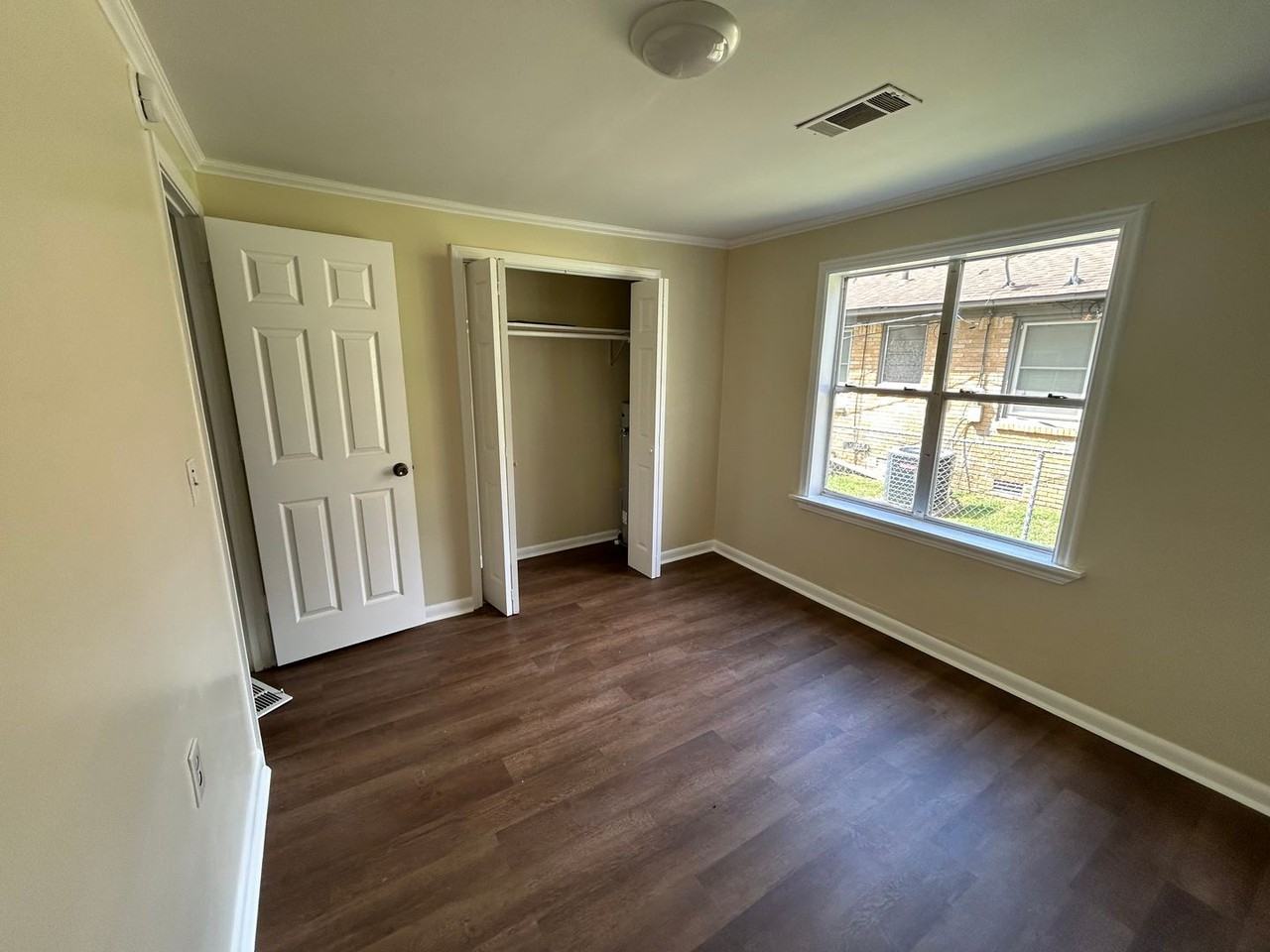 4808 Sherman Dr - Photo 5 of 9