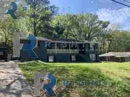 featured image of 3950 Calhoun Dr