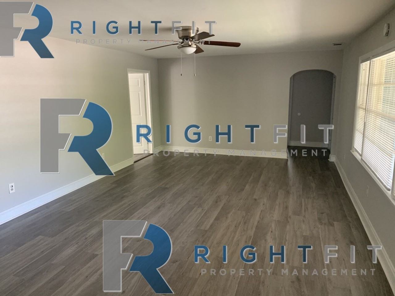 3950 Calhoun Dr - Photo 4 of 14