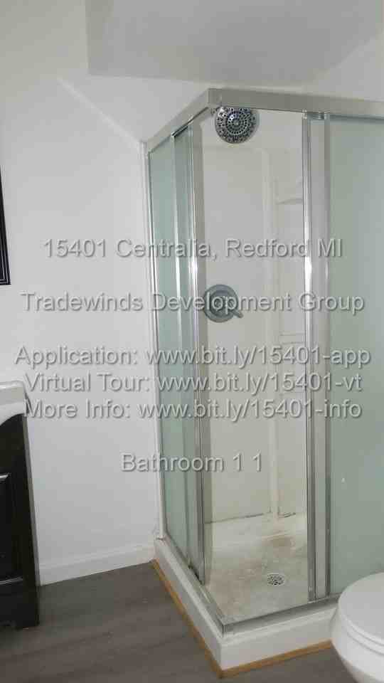 15401 Centralia - Photo 4 of 10