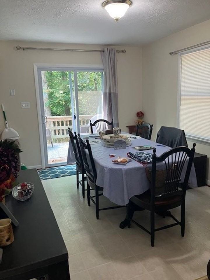 781 Dry Creek Ct - Photo 5 of 16