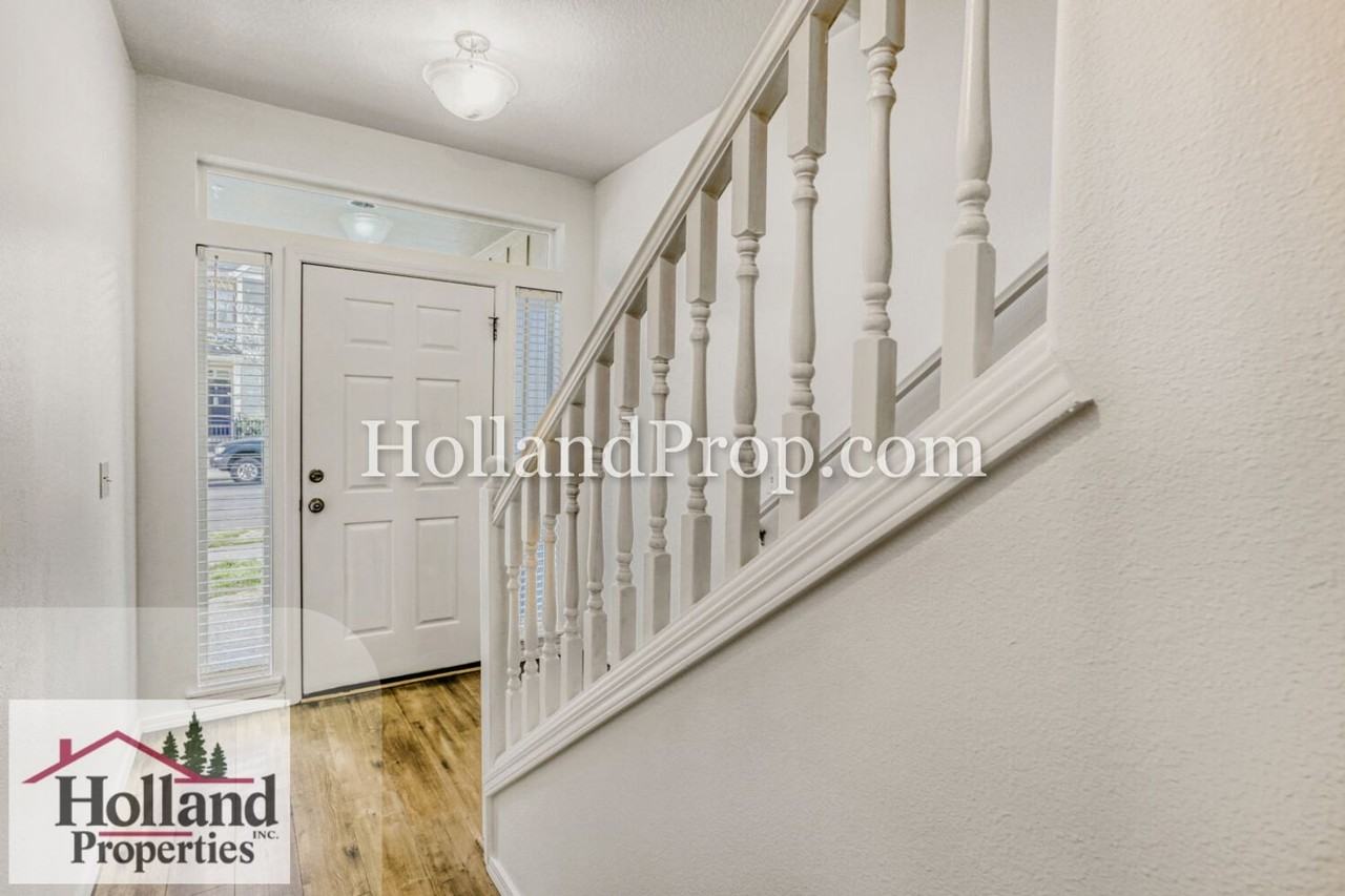 1615 Sw 172nd Ter - Photo 2 of 22