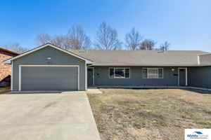 featured image of 131 N Joann St