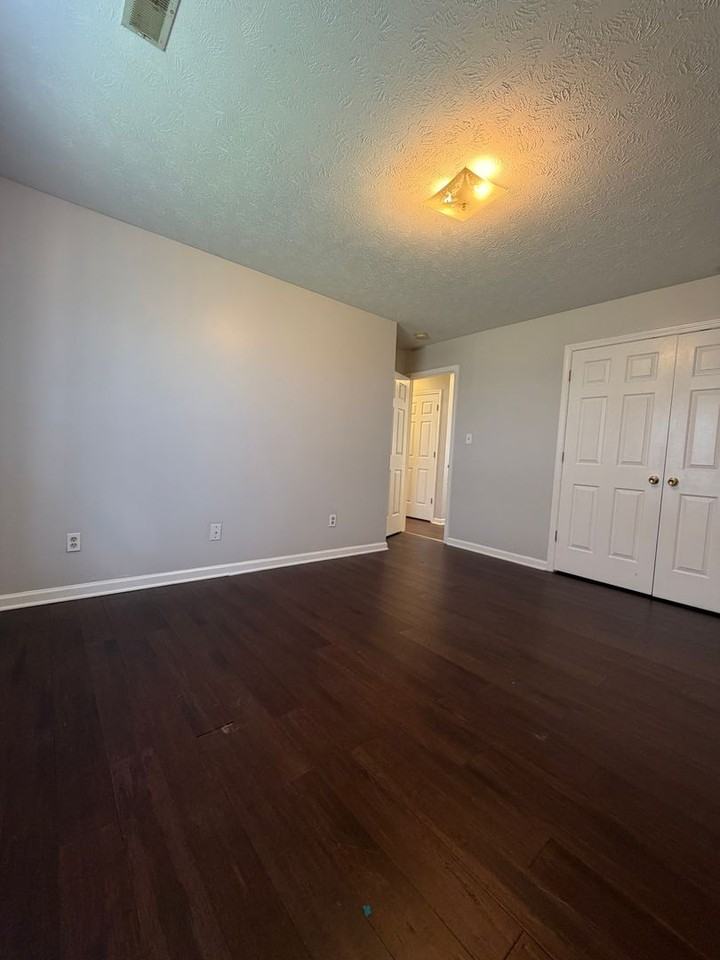 204 Joey Way #3 - Photo 7 of 11