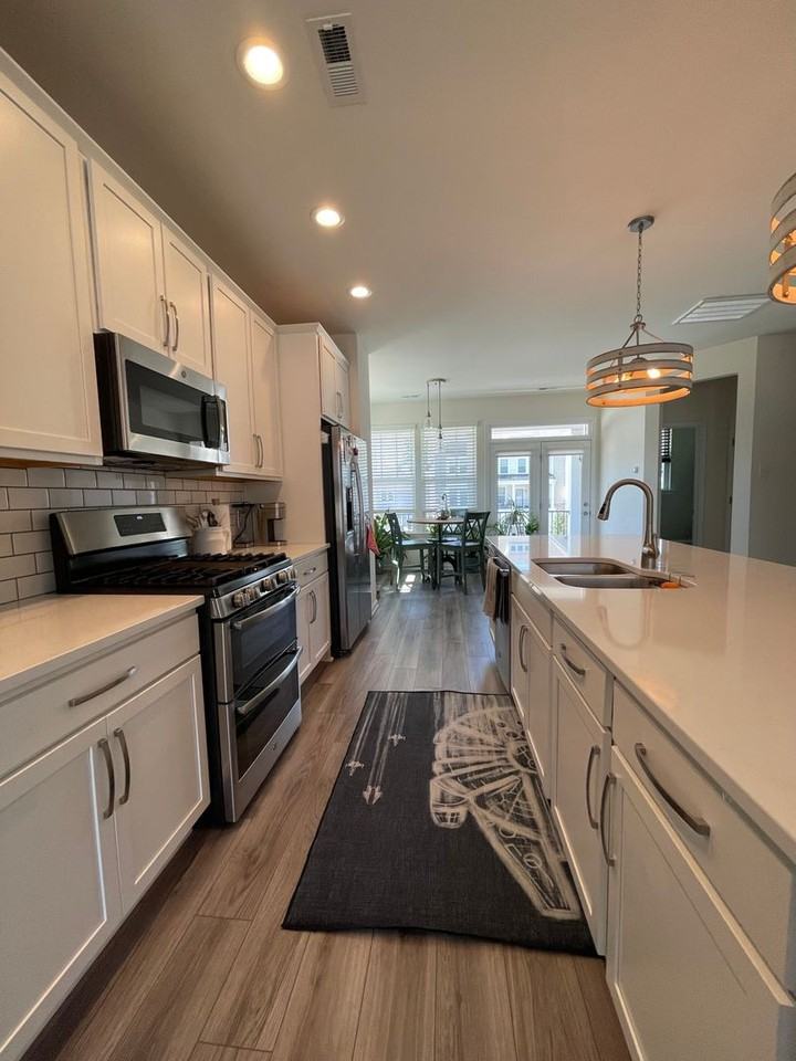 1400 Independence Blvd - Photo 7 of 22