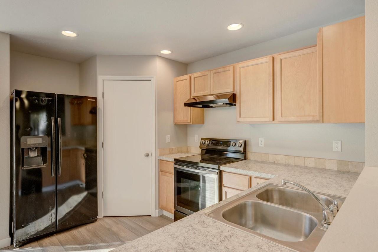 13693 Key West St - Photo 7 of 24