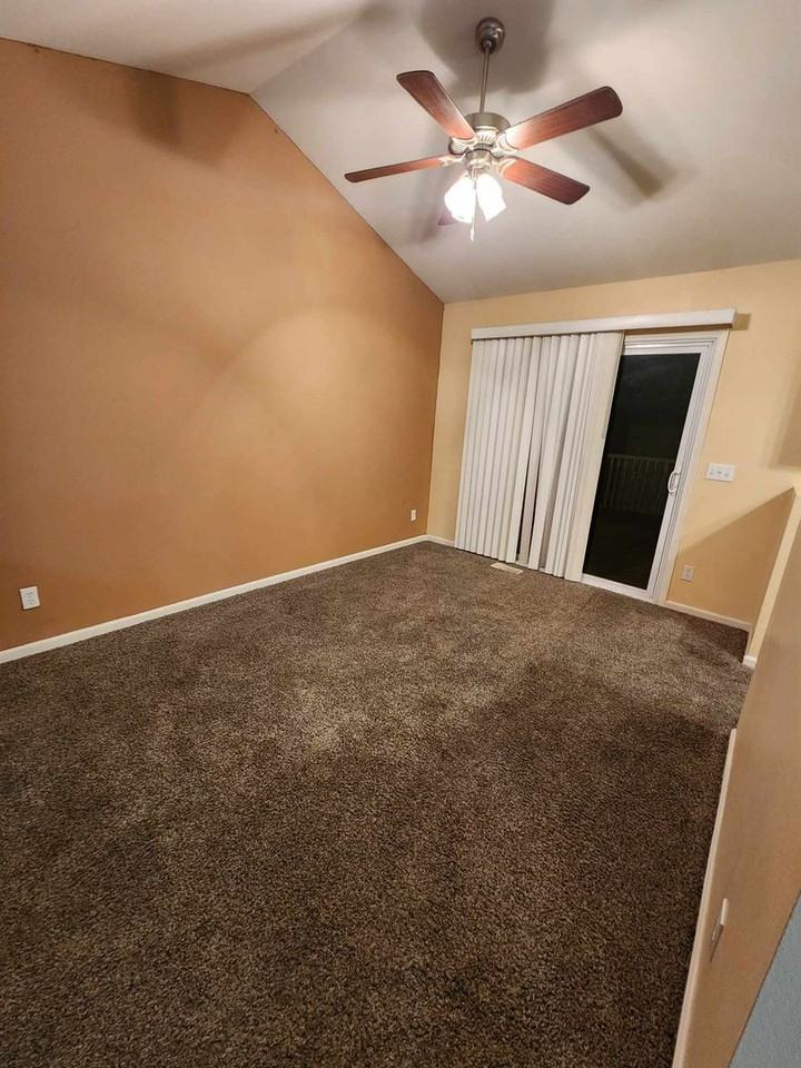 11209 Potter St - Photo 5 of 23