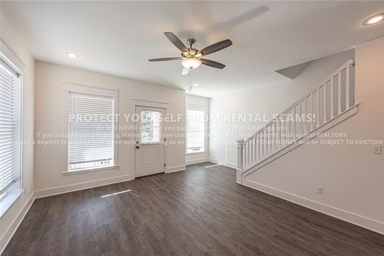 1336 W Cleveland St - Photo 4 of 18