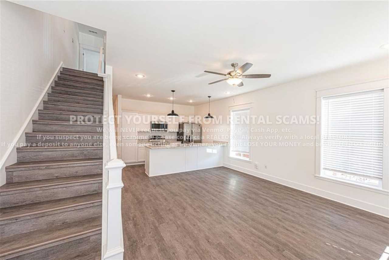 1364 W Cleveland St - Photo 5 of 18