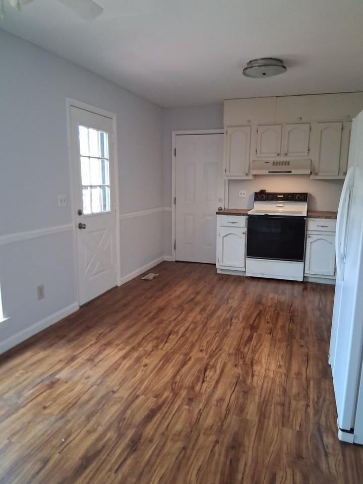 1757 Tahiti Ln - Photo 4 of 12