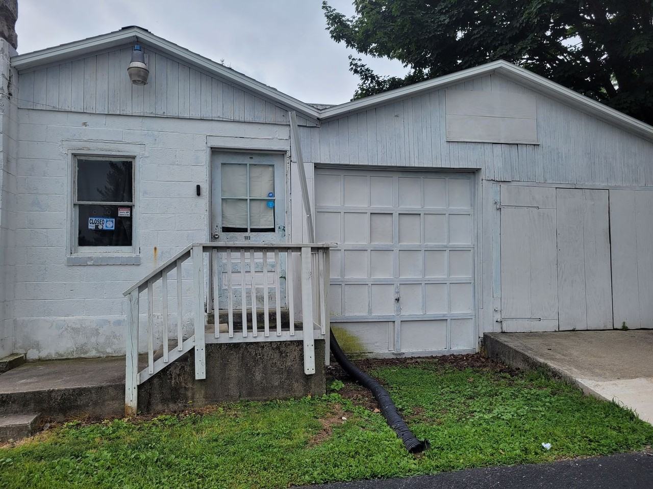 103 Schoolhouse Rd - Photo 2 of 14