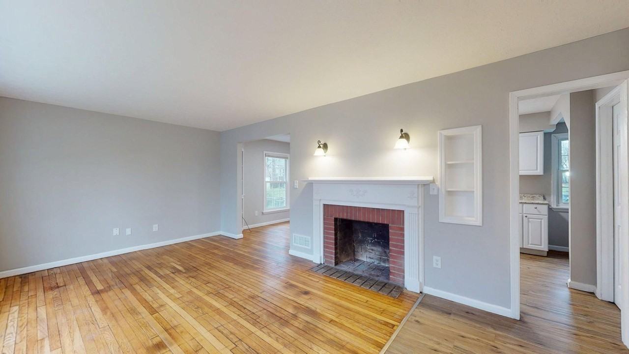 18004 North Blvd - Photo 6 of 50