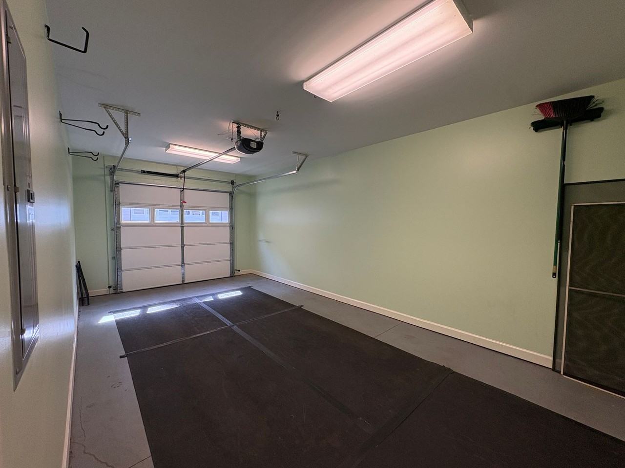 702 Bennett St - Photo 7 of 15