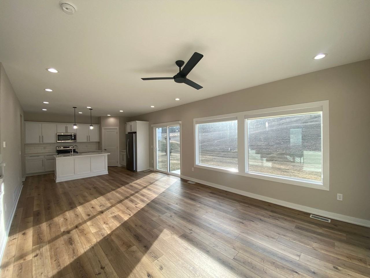 1493 S Kings Grove Ave - Photo 4 of 15