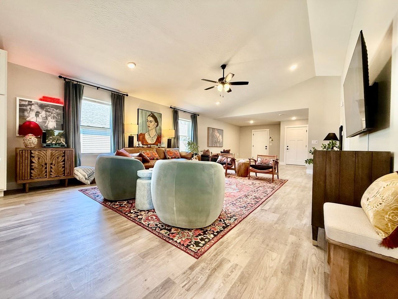 7853 2nd St - Photo 5 of 42