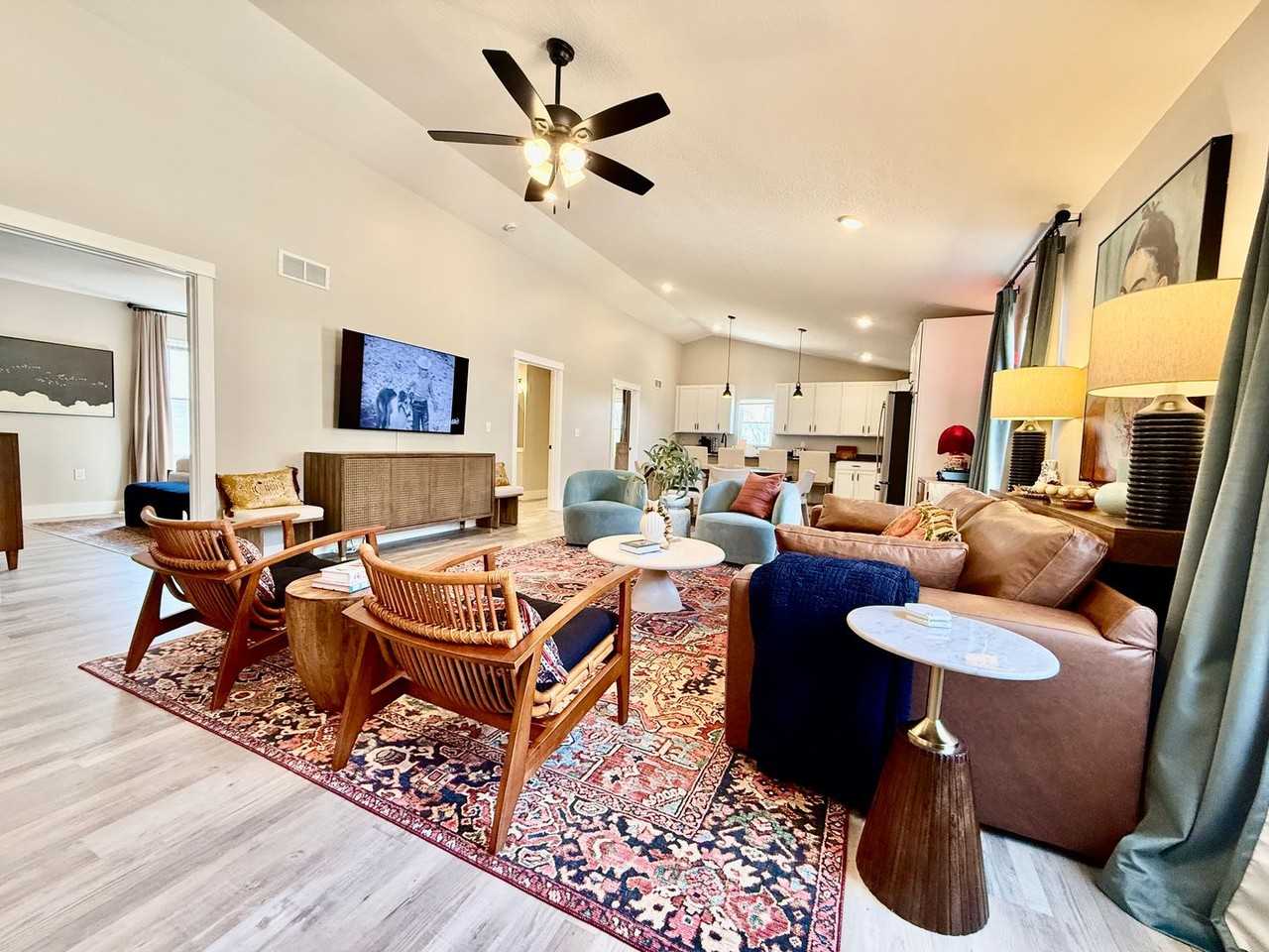 7853 2nd St - Photo 6 of 42