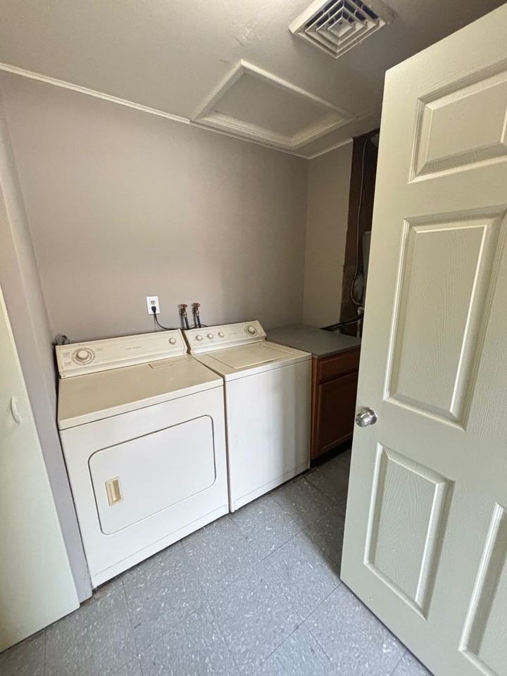 822 W Hill St - Photo 7 of 7